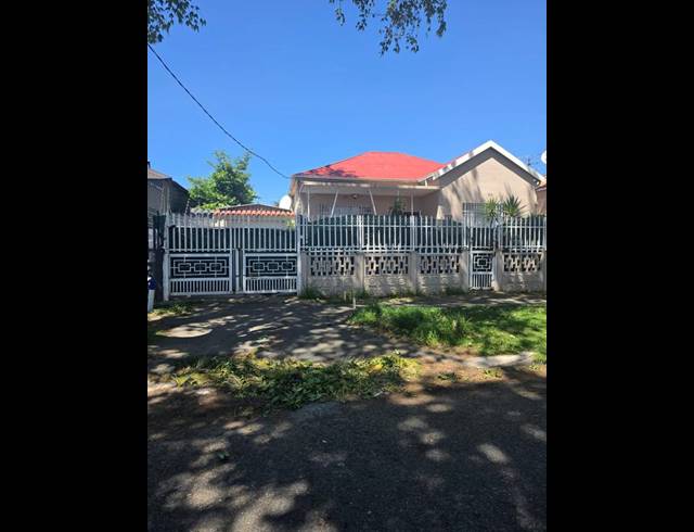 4 BEDROOM HOUSE FOR SALE IN TURFFONTEIN